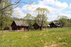 CHATY-RYSIA-I-MISIA-ZEWNATRZ-1